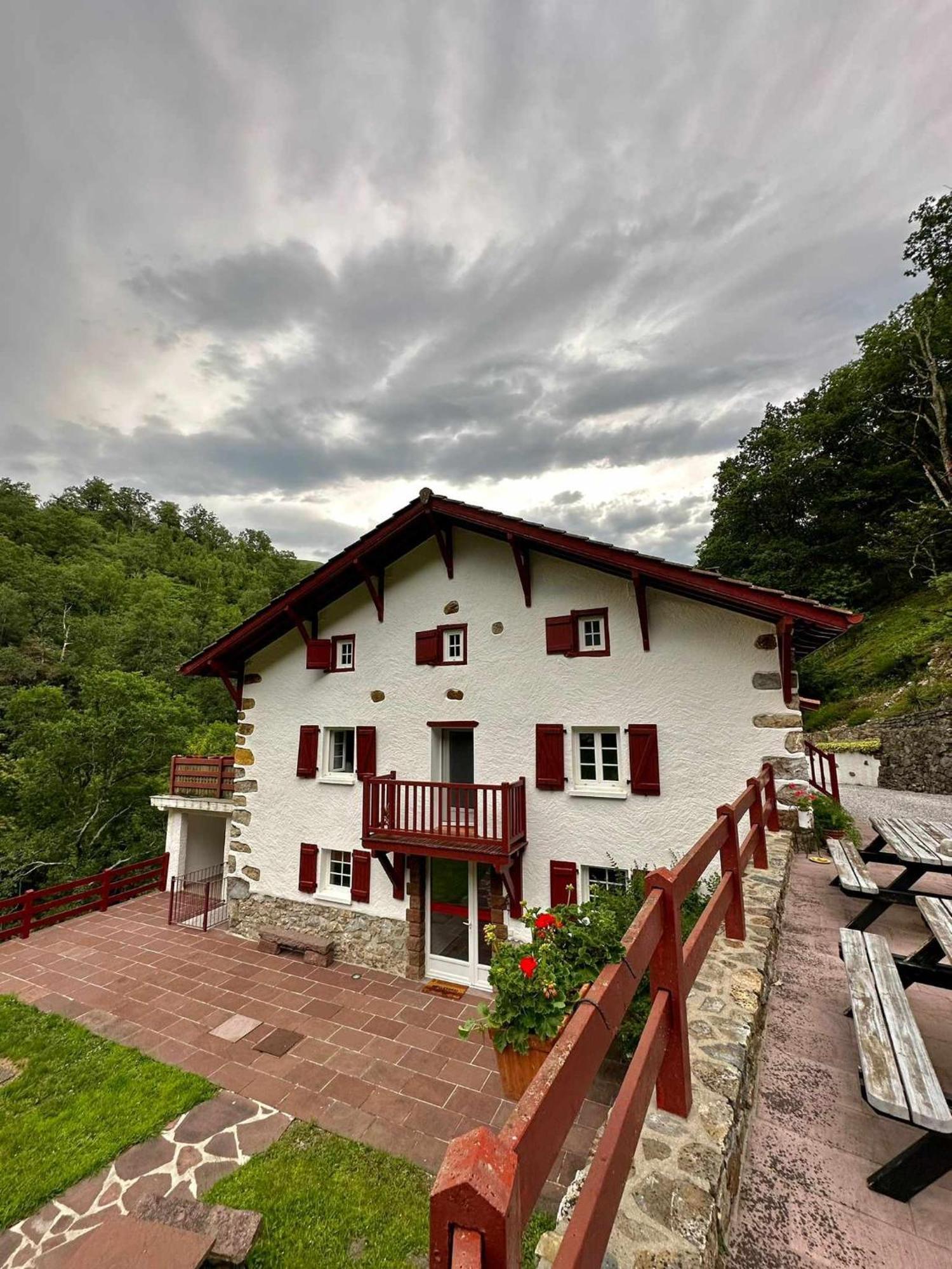 Chambres D'Hotes Agorerreka Saint-Etienne-de-Baigorry Esterno foto