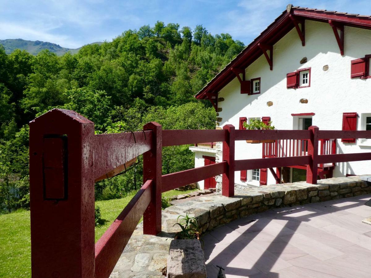 Chambres D'Hotes Agorerreka Saint-Etienne-de-Baigorry Esterno foto